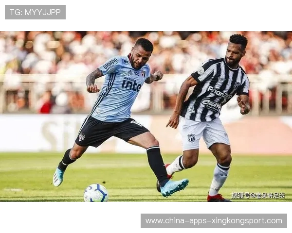 米林科维奇高空争顶展现优势 米林科维奇高空争顶展现优势