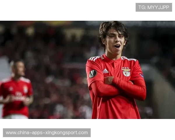 本菲卡在关键时刻靠一记定位球逆转